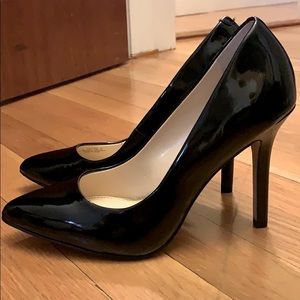 Jessica Simpson black heels